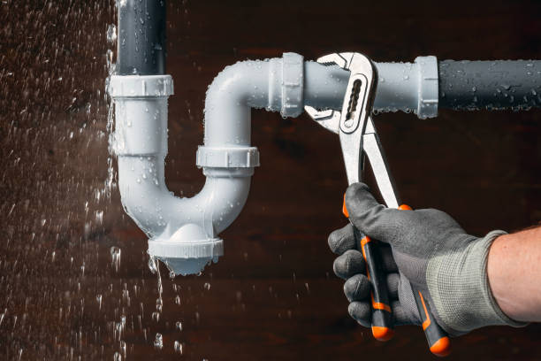 Professional Gas Line Repair technician working in Marlow, OK